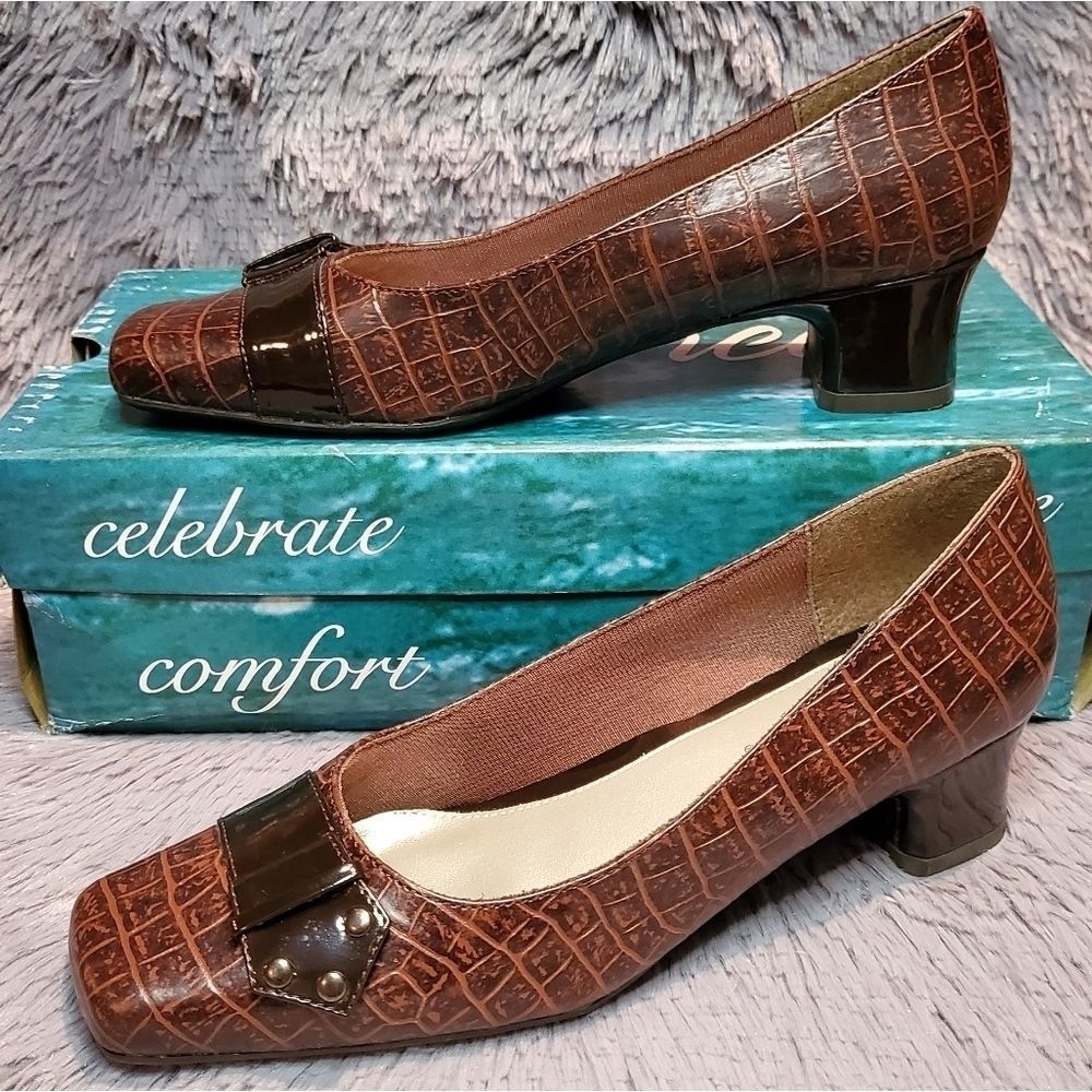 Easy Street Arrow Brown Patent Croc Heels